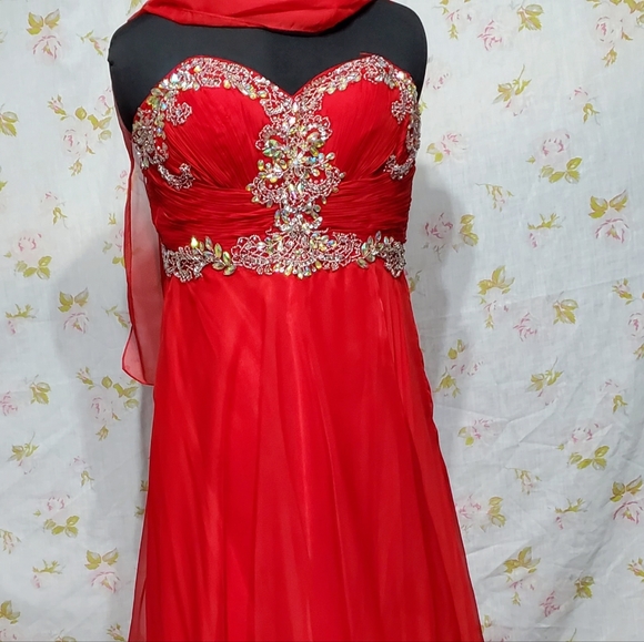 Red Prom Dress - Picture 2 of 5